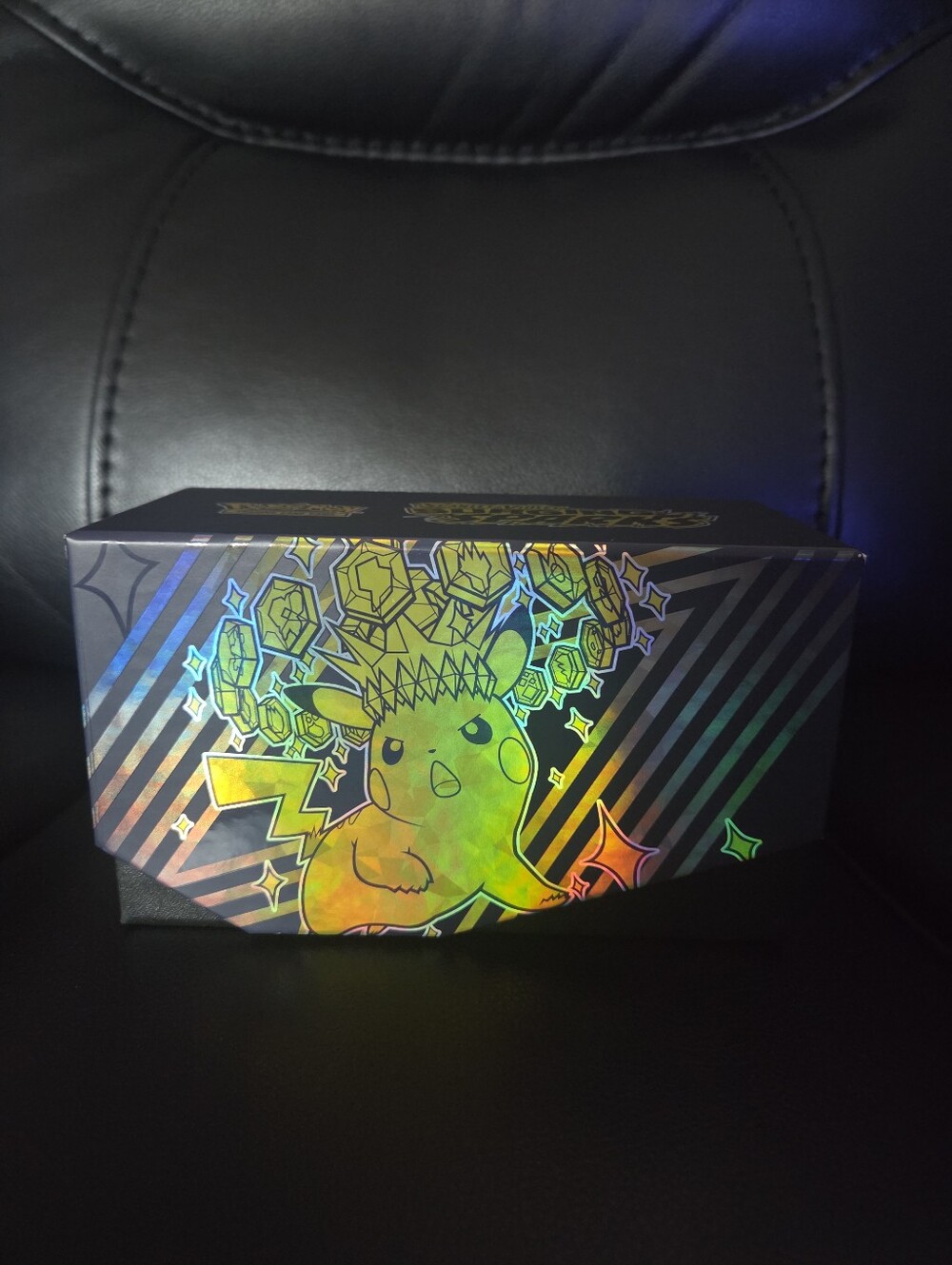 SALE ! 💫Pokemon Mystery Box💫 in a Pikachu Holographic Box (see desc!)